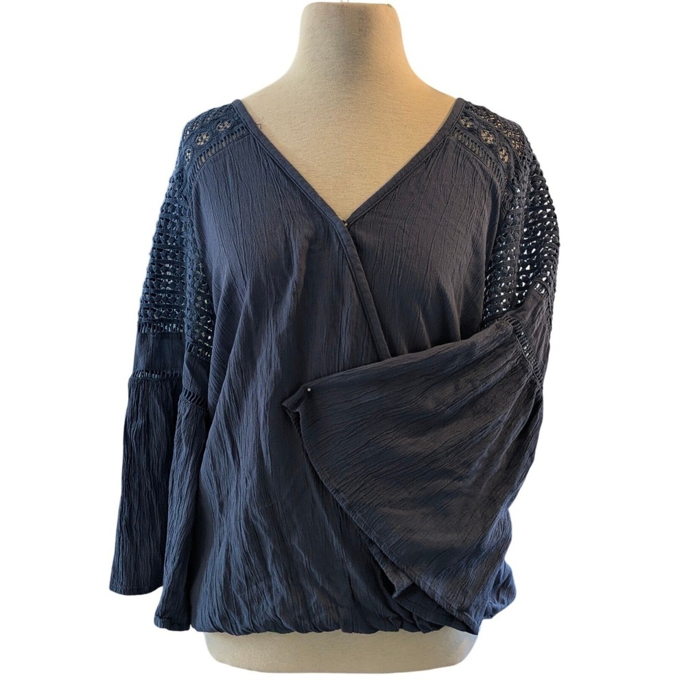 Ariat Womens Blue Rayon Crochet Lace Back Bell Sleeve Surplice Blouse Size L